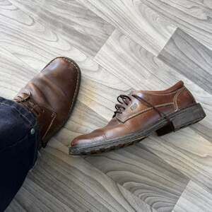 Born M6031 Brown Leather Lace Up Oxford Shoes